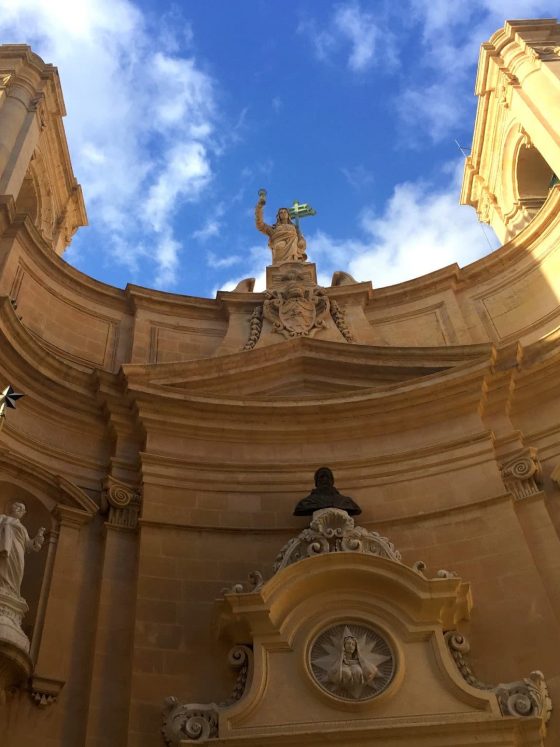 How To Get From St Julians To Valletta, Malta – The 4 Best Options